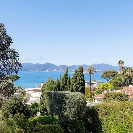 Riviera - Sea View - Clim - 50m - De Standing - Spacieux 180 M2 - Parking Apartament Cannes