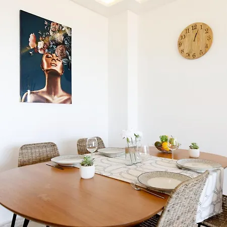 Riviera - Sea View - Clim - 50m - De Standing - Spacieux 180 M2 - Parking شقة *