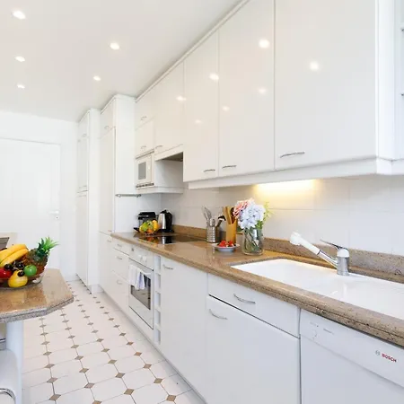 Riviera - Sea View - Clim - 50m - De Standing - Spacieux 180 M2 - Parking Apartment Cannes